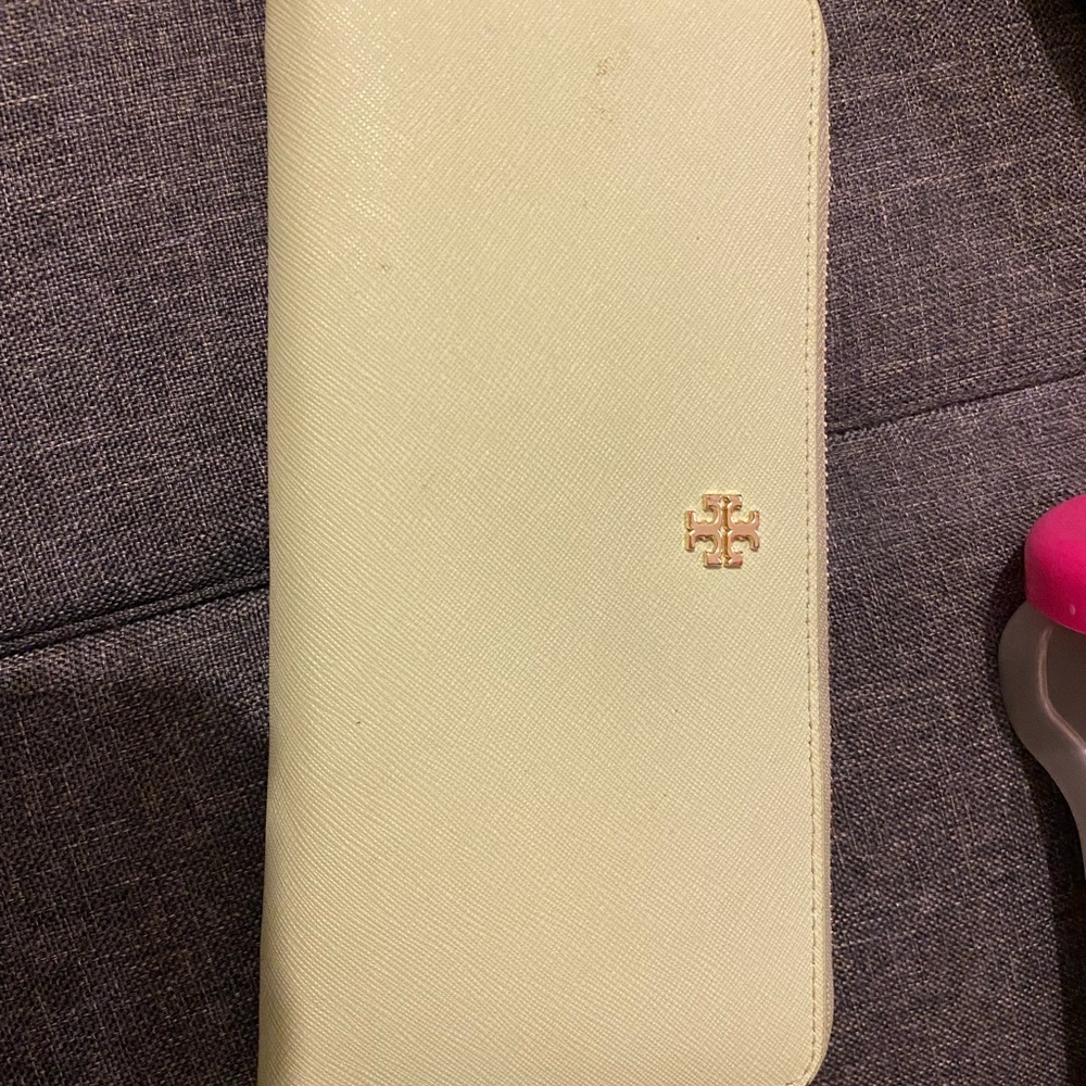 Tory Burch wallet